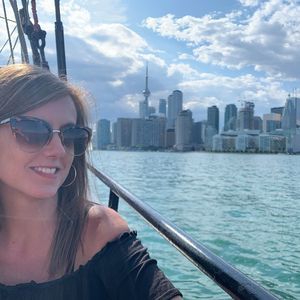 Meet your Posher, Kayla